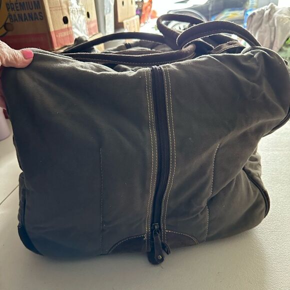 Australian Bag Outfitters Duffle Bag - Picture 4 of 10